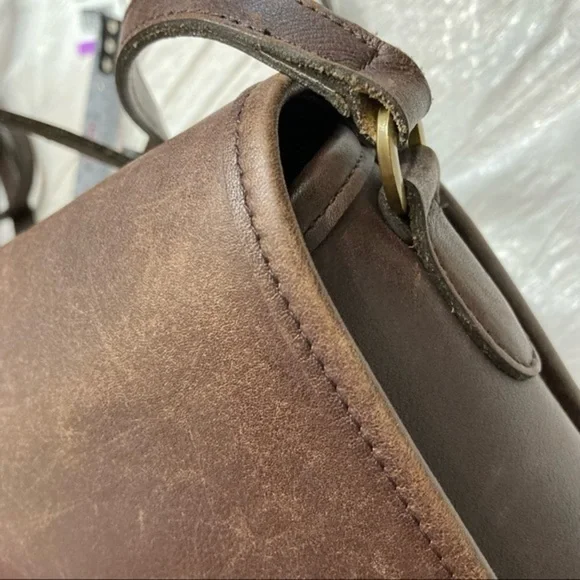 Coach vintage brown leather companion legacy messenger crossbody bag 9076